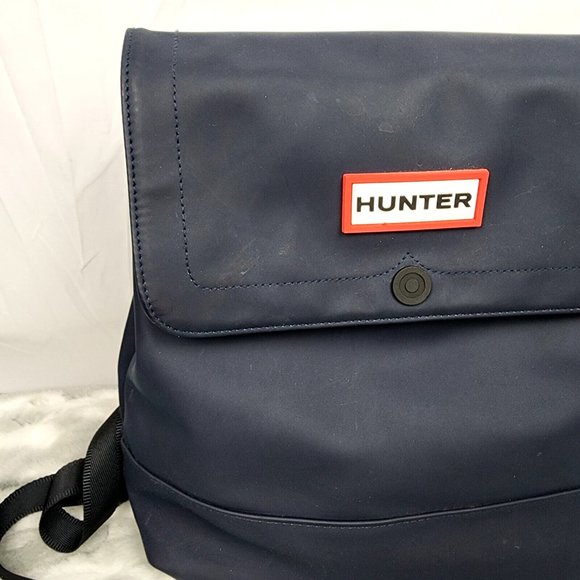 Hunter For Target Dark Navy Blue Waterproof Backpack Discontinued - Picture 3 of 10